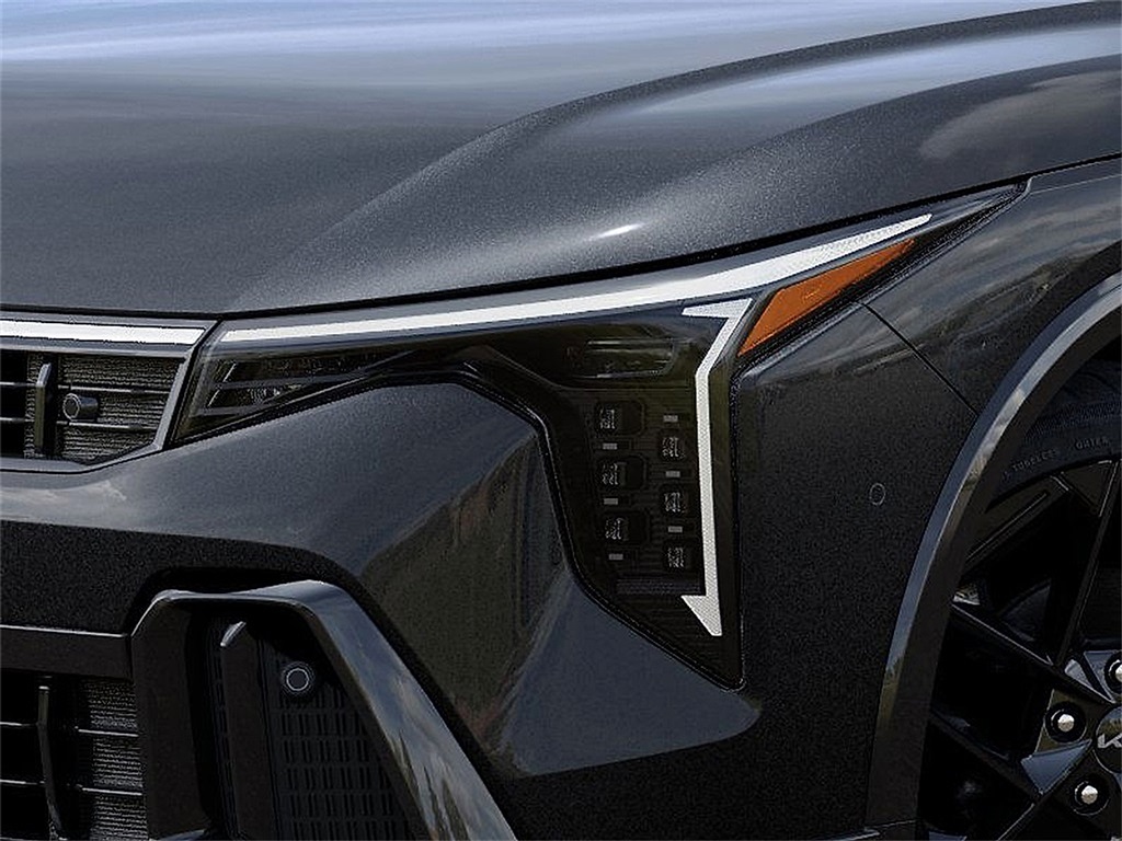 2025 Kia K4 GT-Line Turbo photo 8