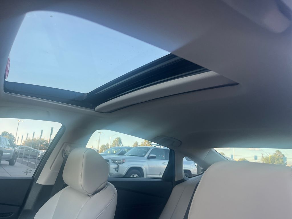 2024 Honda Accord Hybrid Touring photo 19