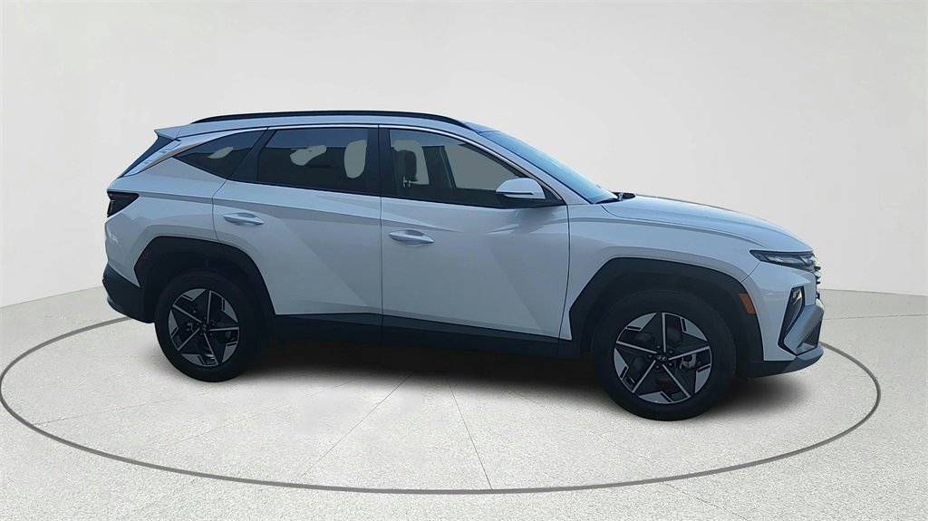 2025 Hyundai Tucson Hybrid SEL Convenience photo 2