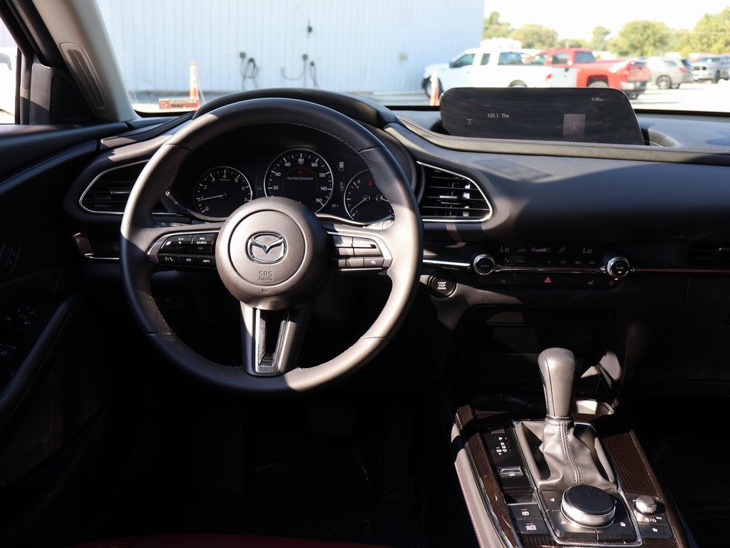 2025 Mazda CX-30 2.5 S Carbon photo 18