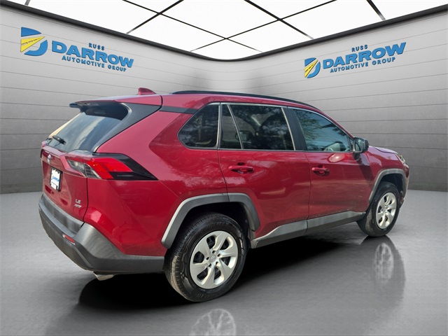 2019 Toyota RAV4 LE photo 4