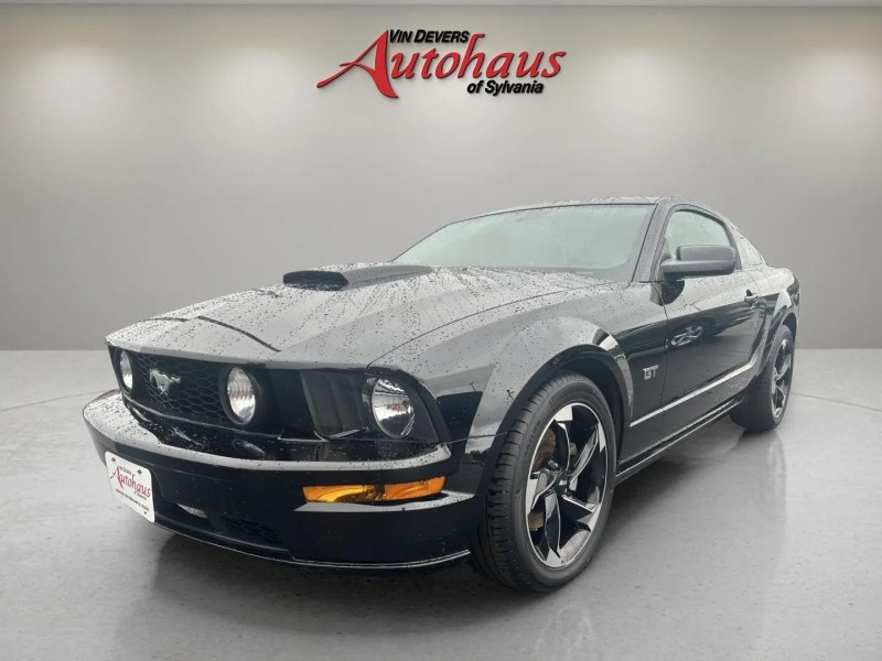 2007 Ford Mustang GT Deluxe photo 3