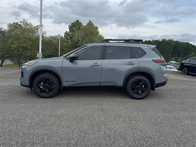 2026 Nissan Rogue SV photo 3