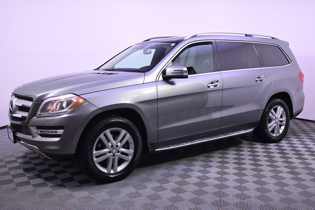 Used 2016 Mercedes-Benz GL-Class GL450 with VIN 4JGDF6EE7GA619931 for sale in Minneapolis, Minnesota