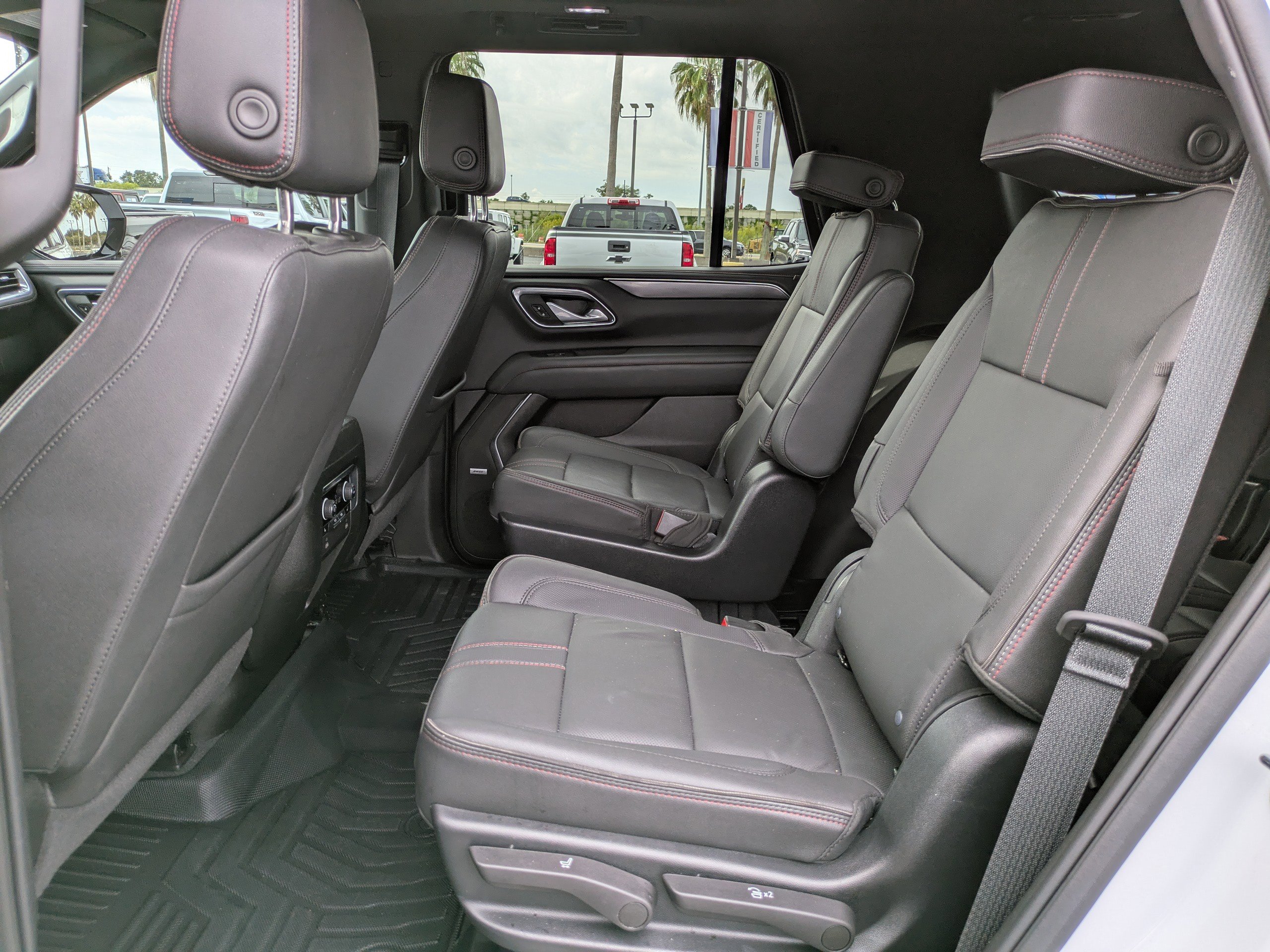 2023 Chevrolet Tahoe RST photo 16