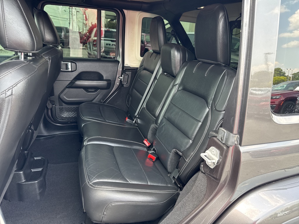 2018 Jeep Wrangler Unlimited Sahara photo 22
