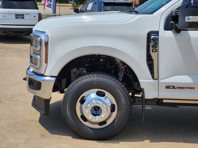 2025 Ford F-350 Lariat photo 9