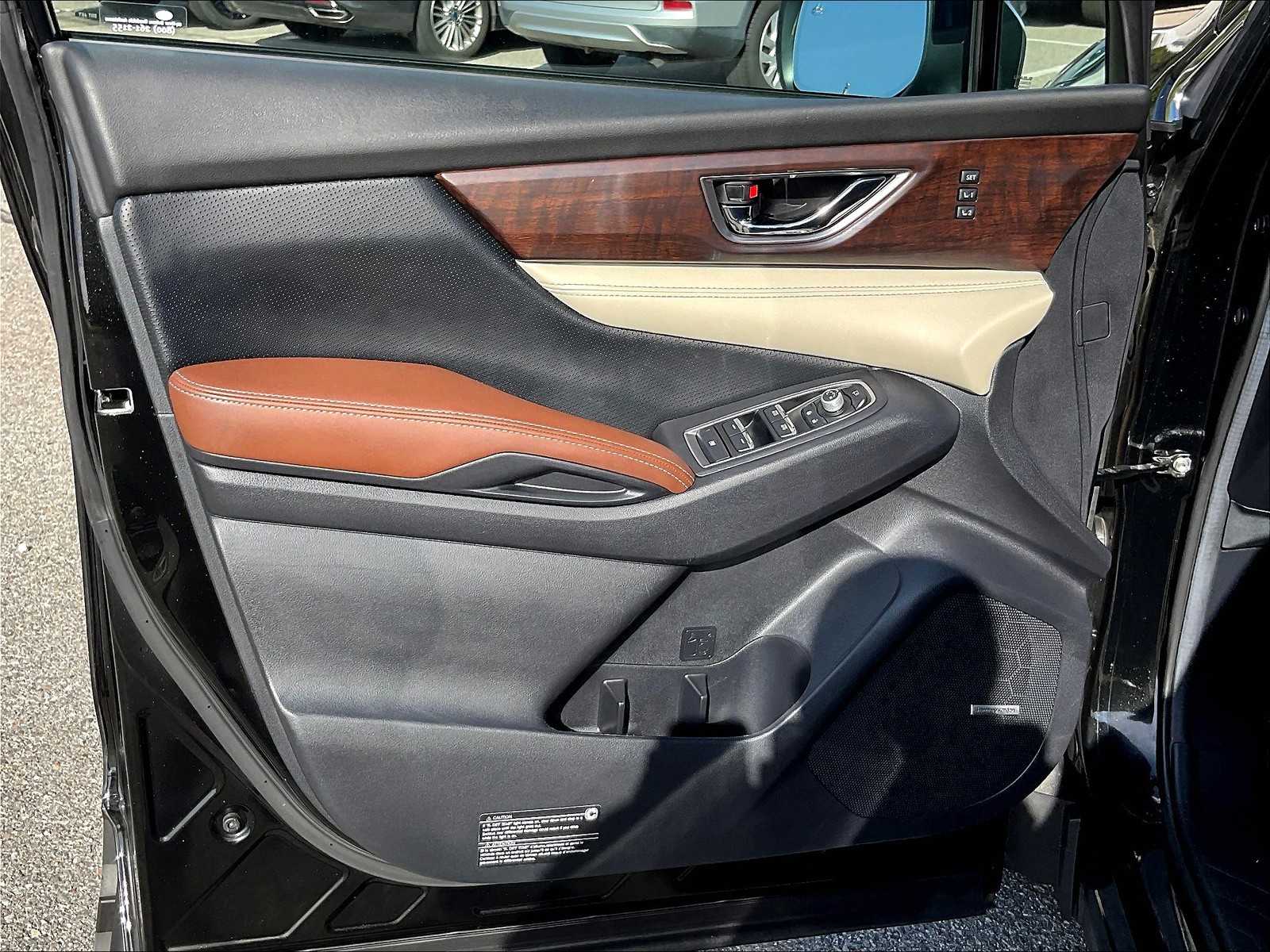 2020 Subaru Ascent Touring photo 17