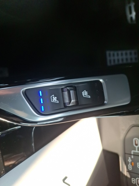 2026 Kia Sorento EX photo 24