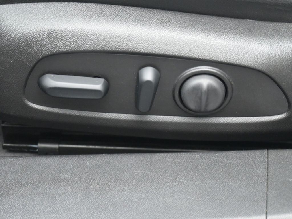 2018 Chevrolet Malibu 1LT photo 14