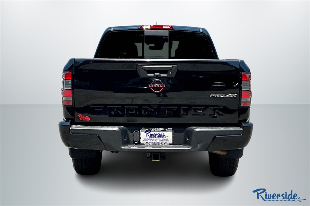 2023 Nissan Frontier PRO-4X photo 6