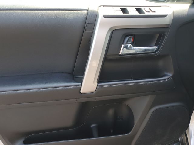 2022 Toyota 4Runner SR5 photo 15