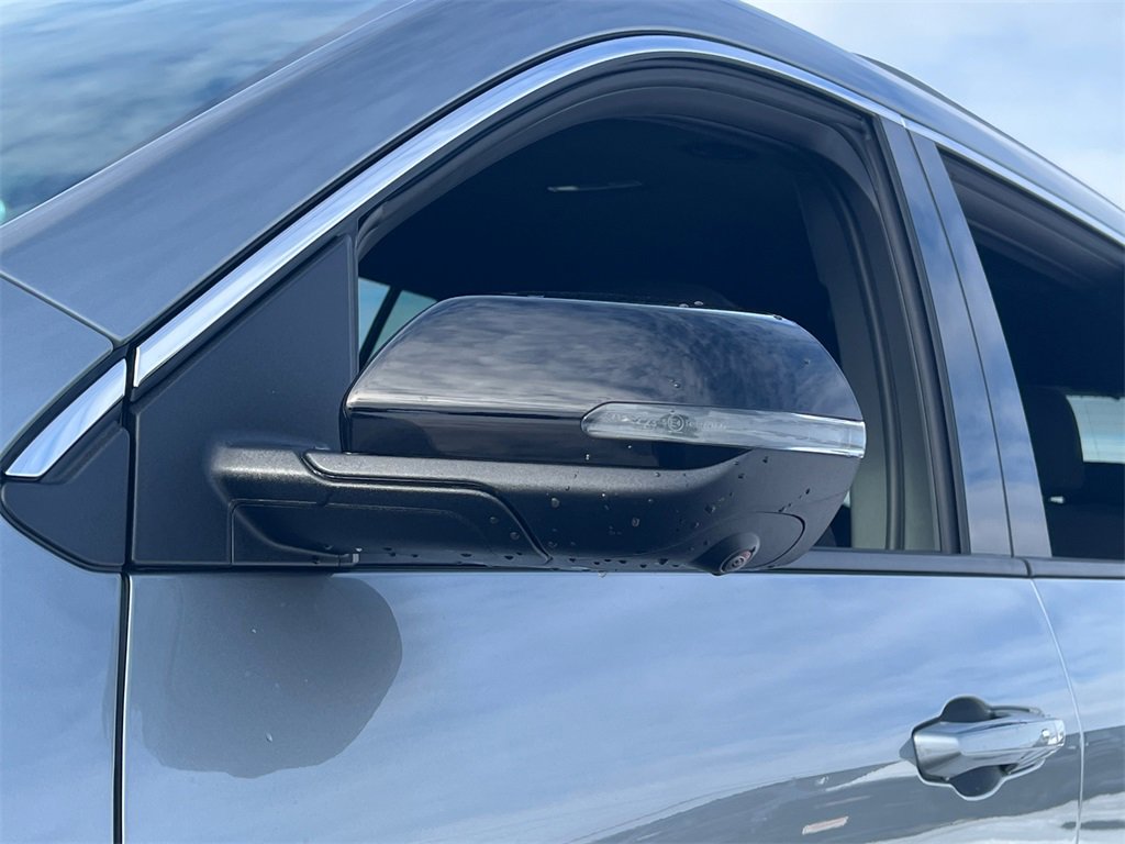 2026 GMC ACADIA - Image 11