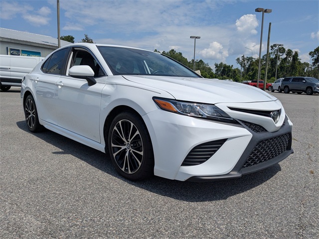 Used 2019 Toyota Camry SE with VIN 4T1B11HK5KU253548 for sale in Douglas, GA