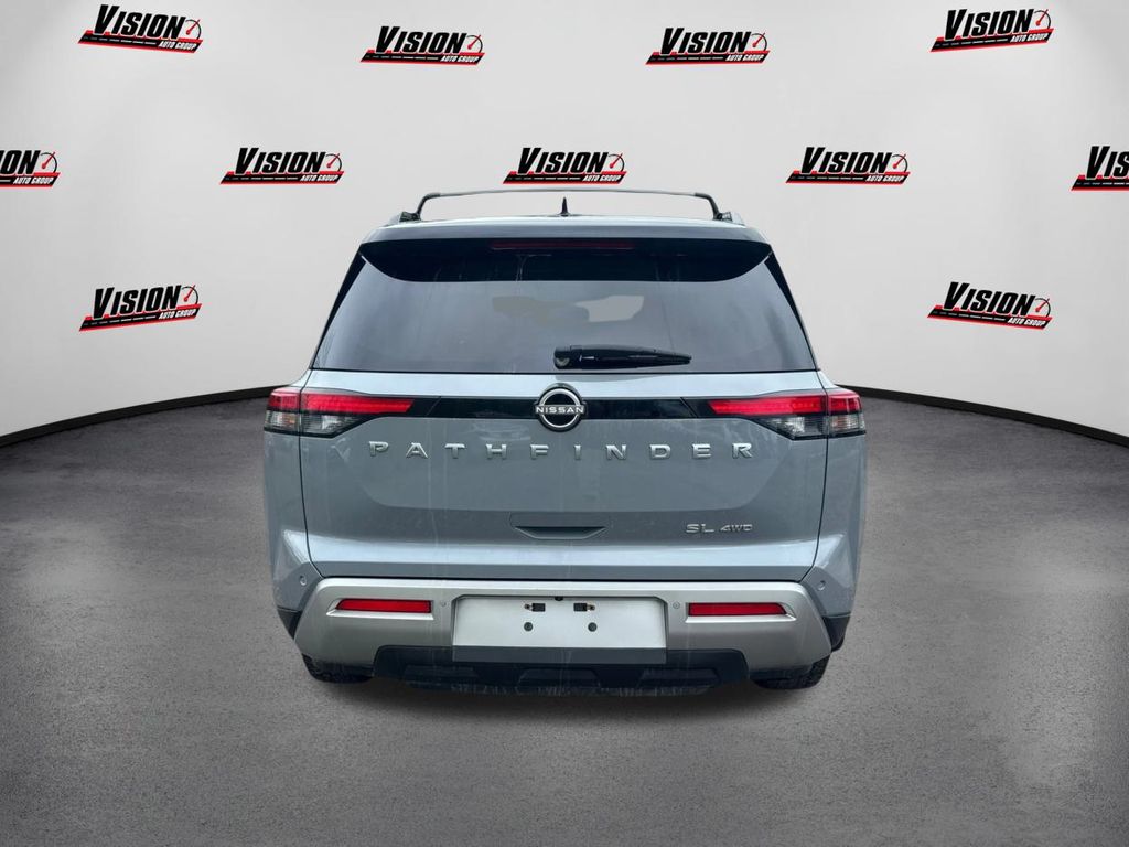 2022 Nissan Pathfinder SL photo 6