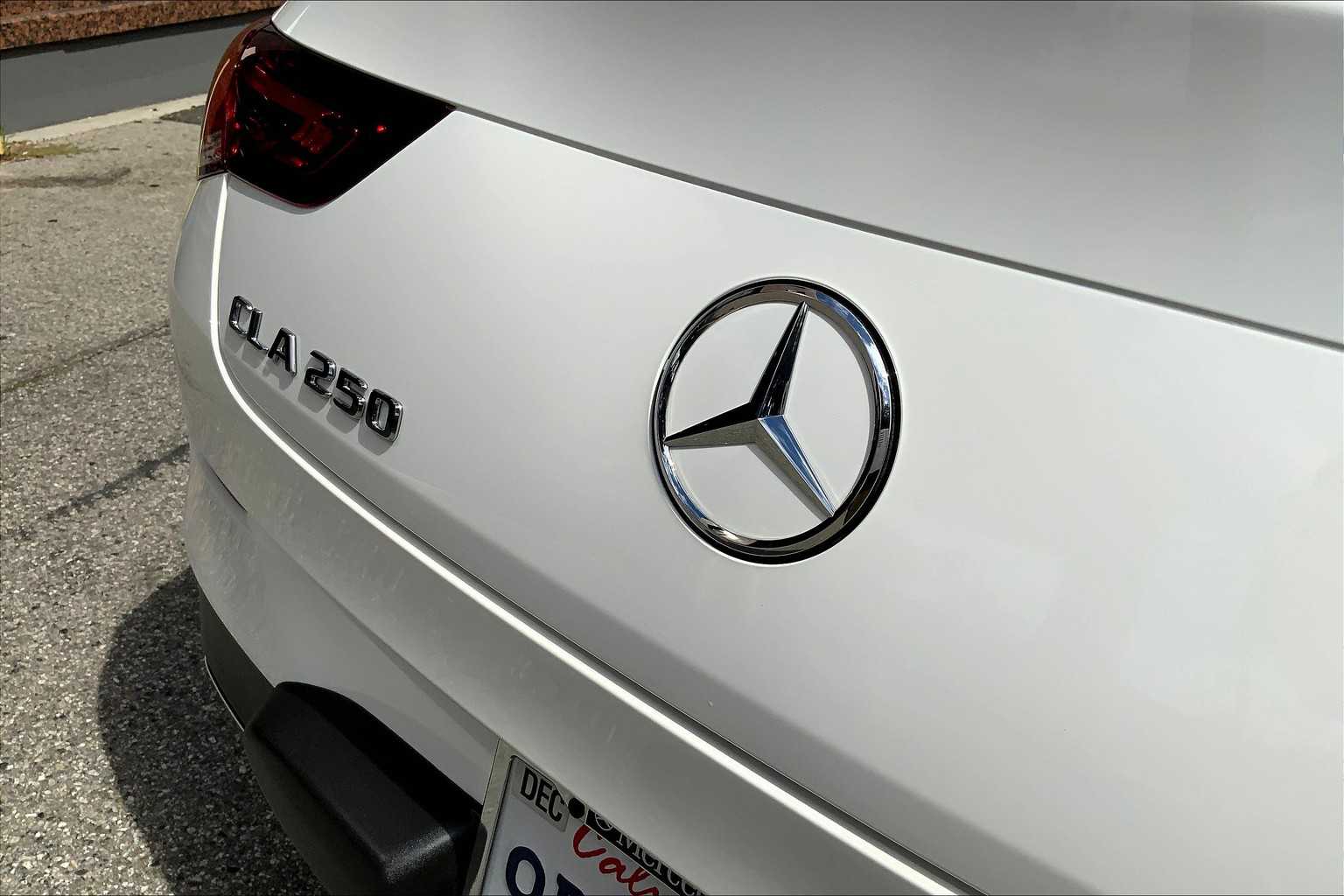 2023 Mercedes Benz CLA 250 photo 9
