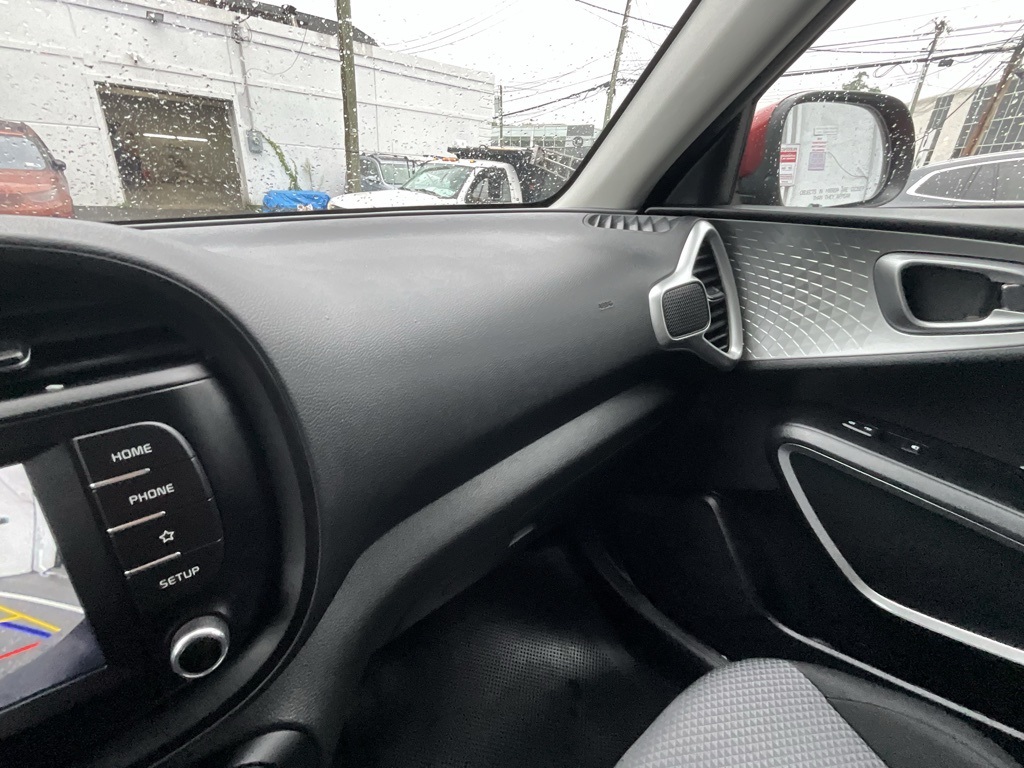 2021 Kia Soul LX photo 21