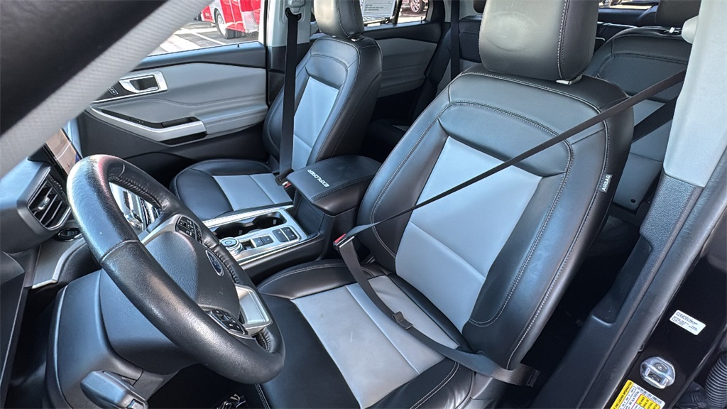 2022 Ford Explorer XLT photo 20