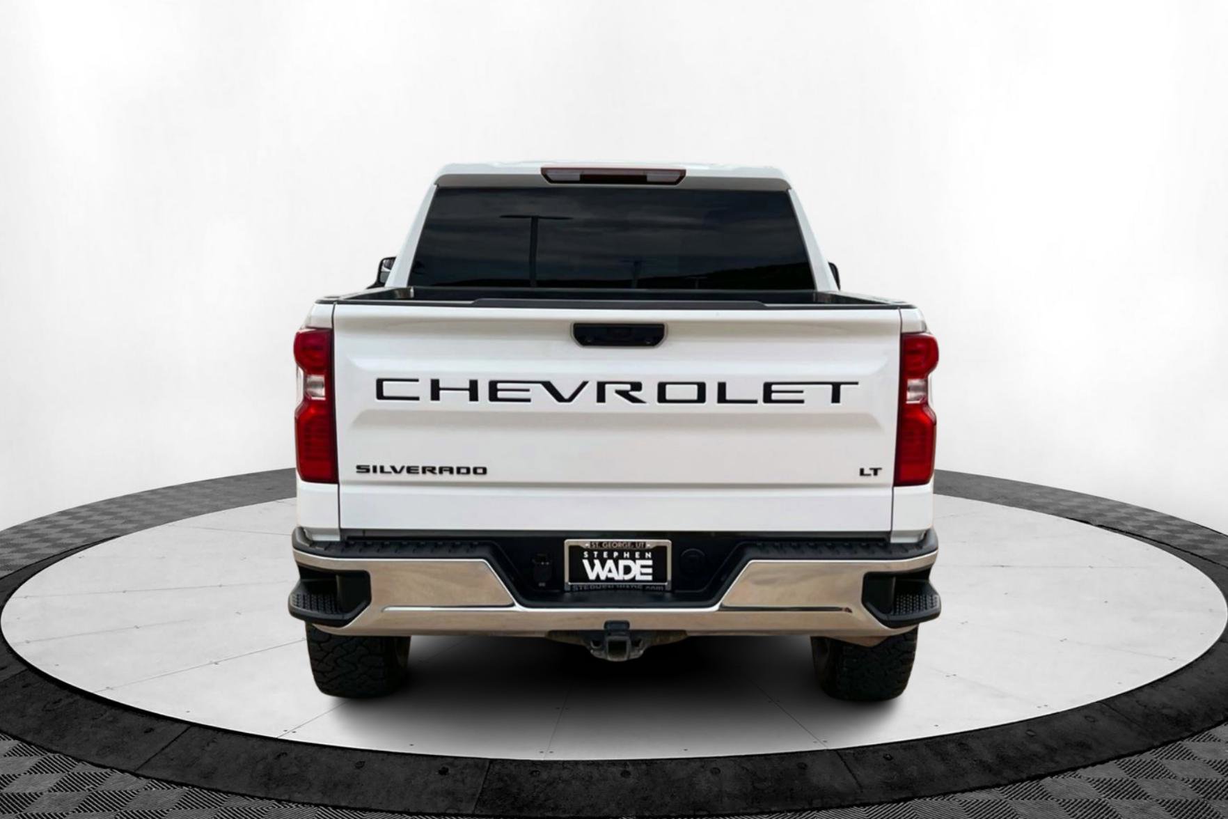 2024 Chevrolet Silverado 1500 LT photo 4