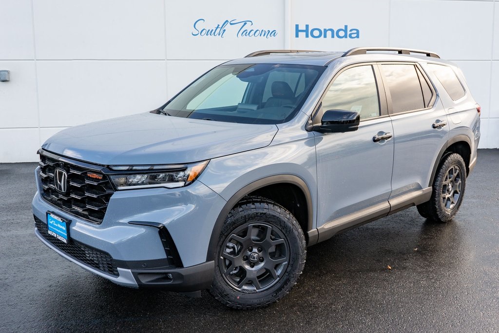 2025 Honda Pilot TrailSport photo 2