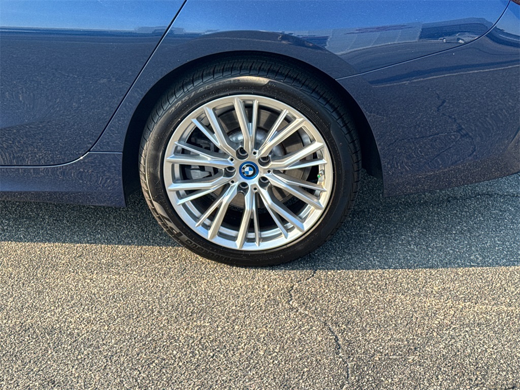 2023 Bmw 330e photo 19