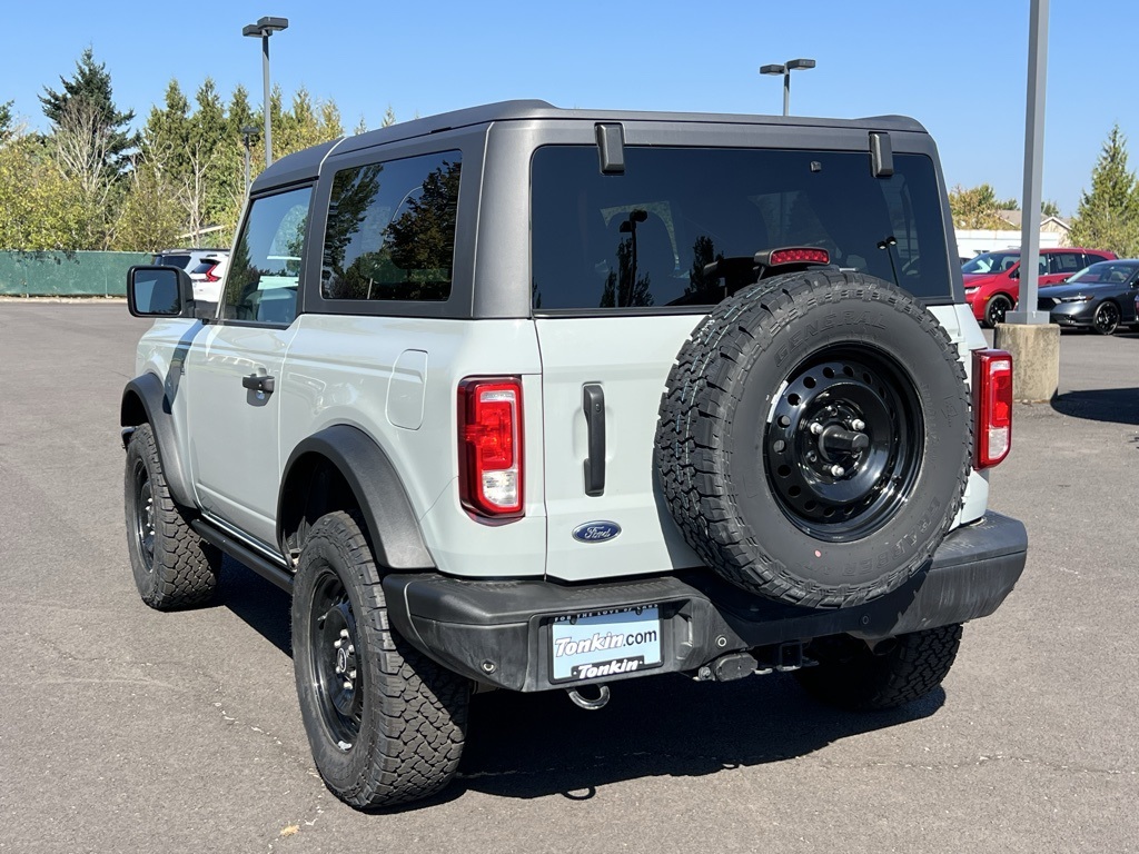 2023 Ford Bronco Black Diamond photo 5