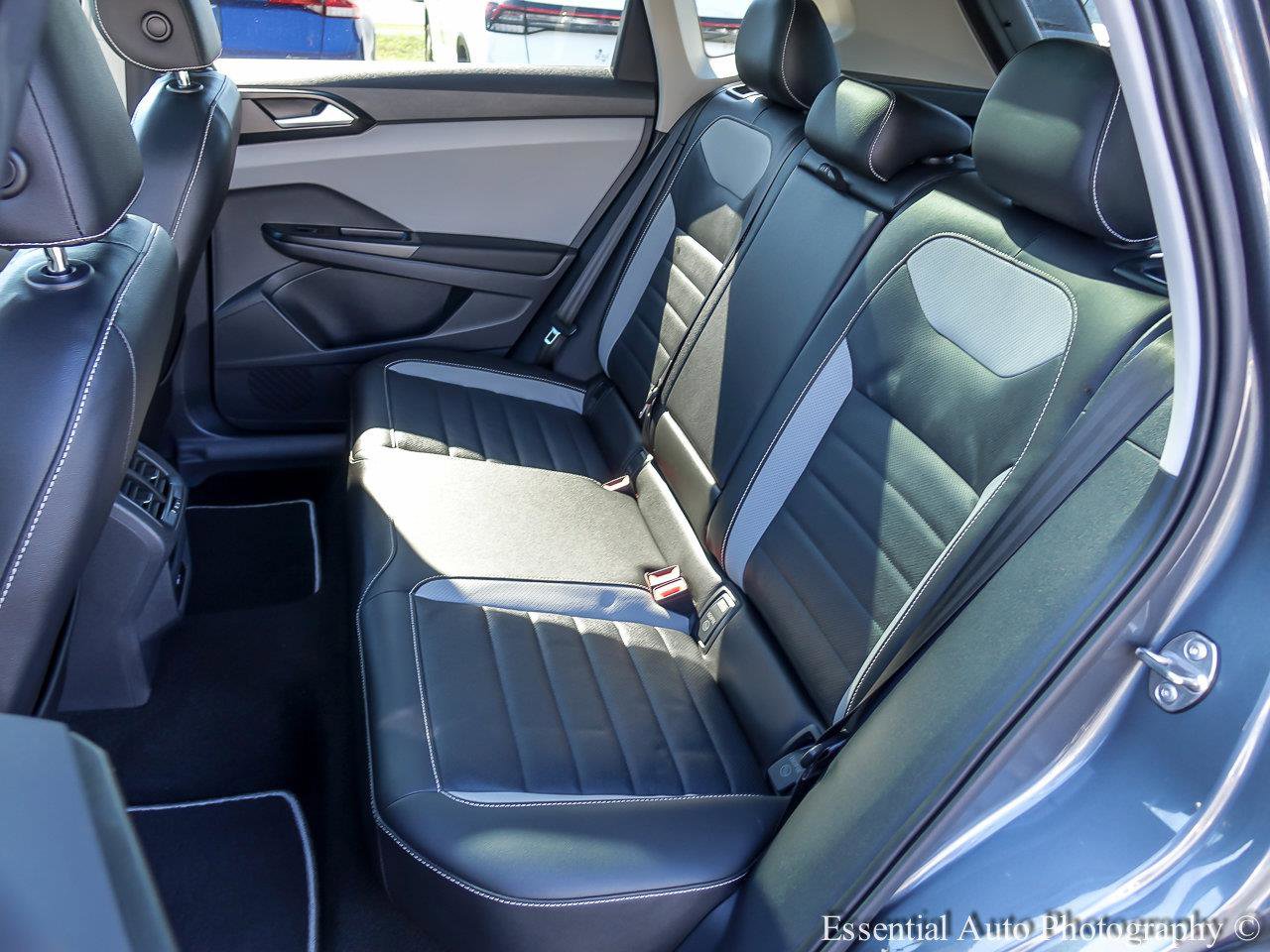 2023 VOLKSWAGEN TAOS - Image 11