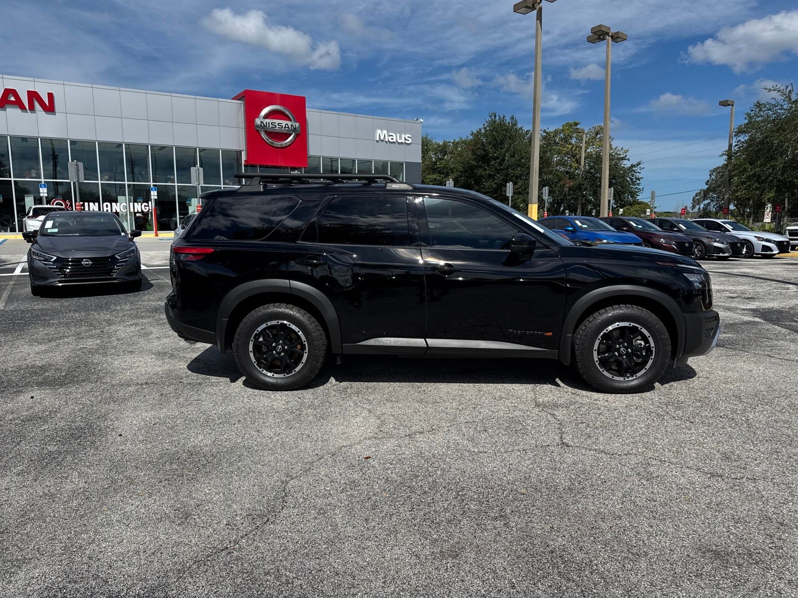 2025 Nissan Pathfinder Rock Creek photo 4