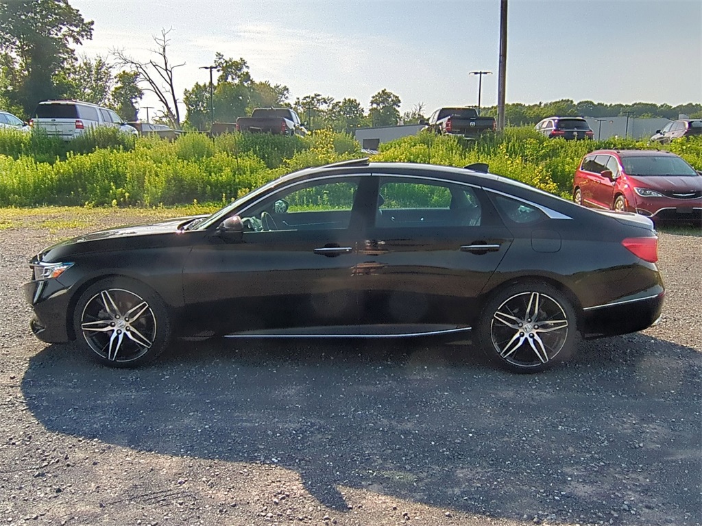 2022 Honda Accord Touring 2.0T photo 6