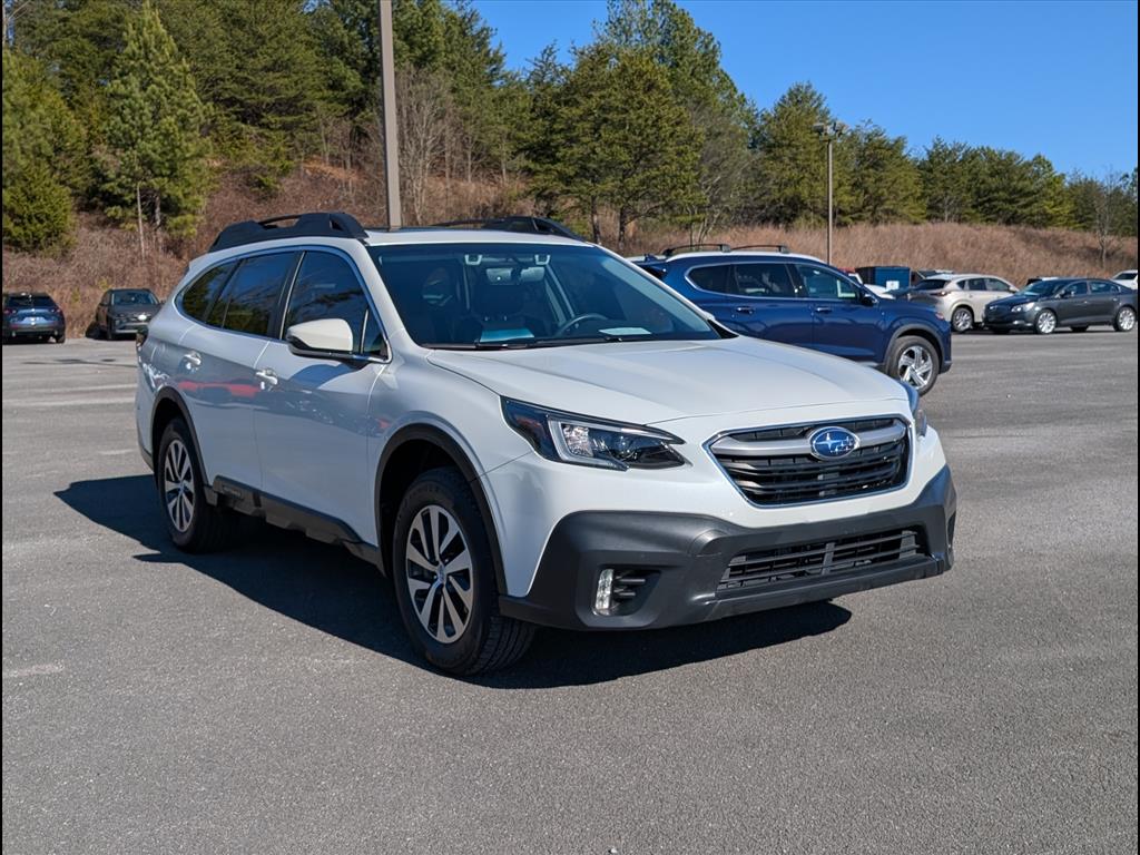 2020 Subaru Outback Premium's photo