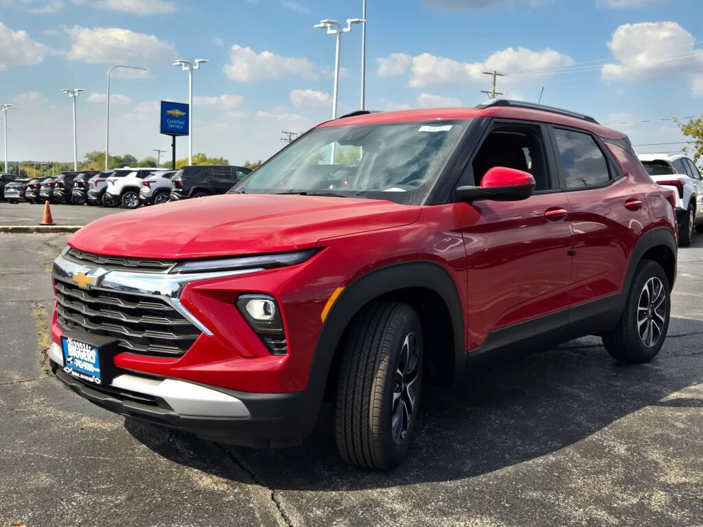 2026 Chevrolet Trailblazer LT photo 2