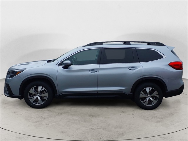 2024 Subaru Ascent Premium photo 2