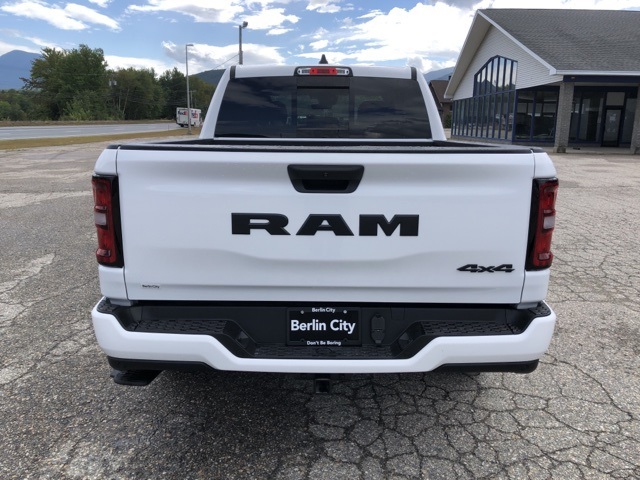 2025 Ram 1500 Tradesman photo 4