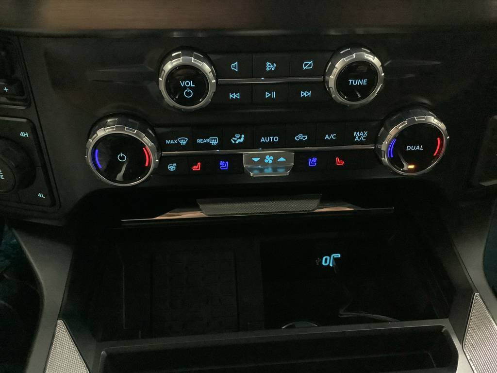 2023 Ford F-250 Lariat photo 20