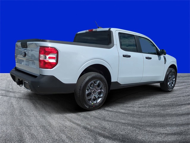 2025 Ford Maverick XLT photo 2