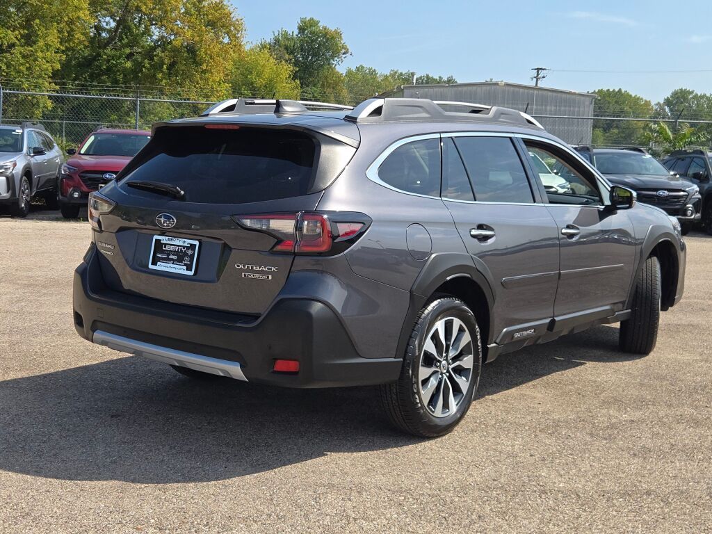 2023 Subaru Outback Touring photo 9