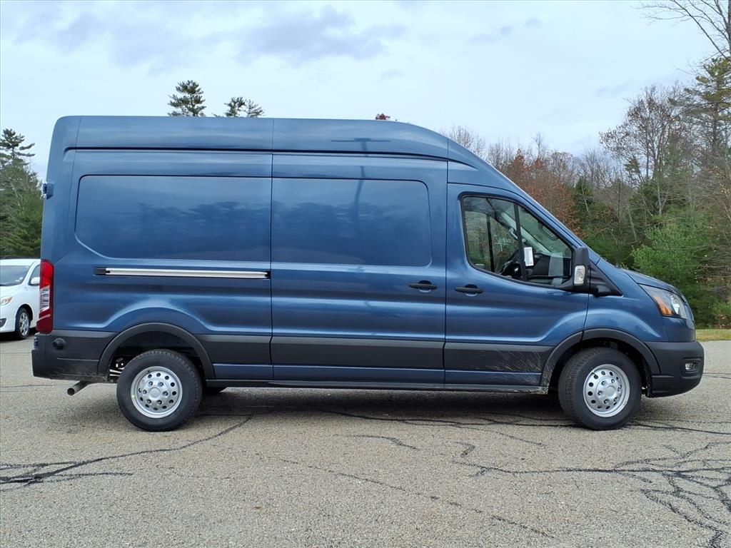 2026 Ford Transit photo 3