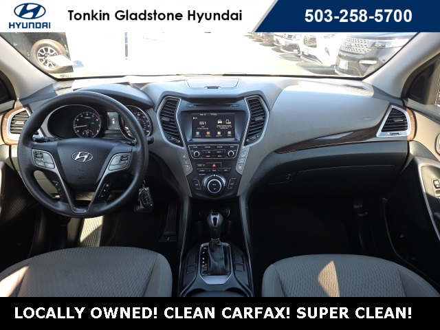 2017 Hyundai Santa Fe SE photo 23