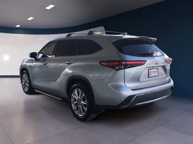 2021 Toyota Highlander Limited photo 3