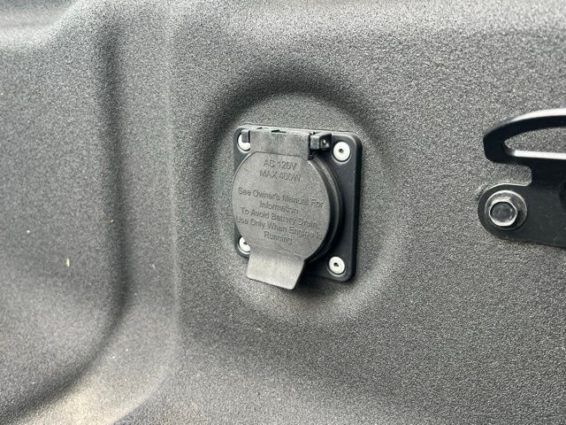 2022 Nissan Frontier SV photo 30