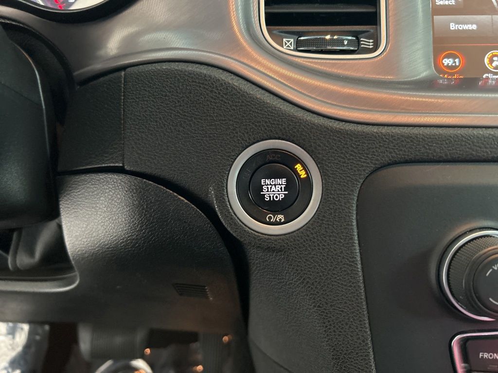 2023 Dodge Charger SXT photo 35