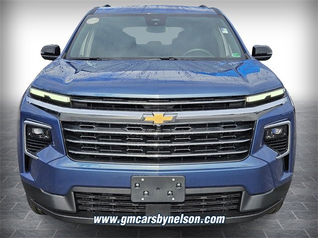 2026 Chevrolet Traverse photo 2