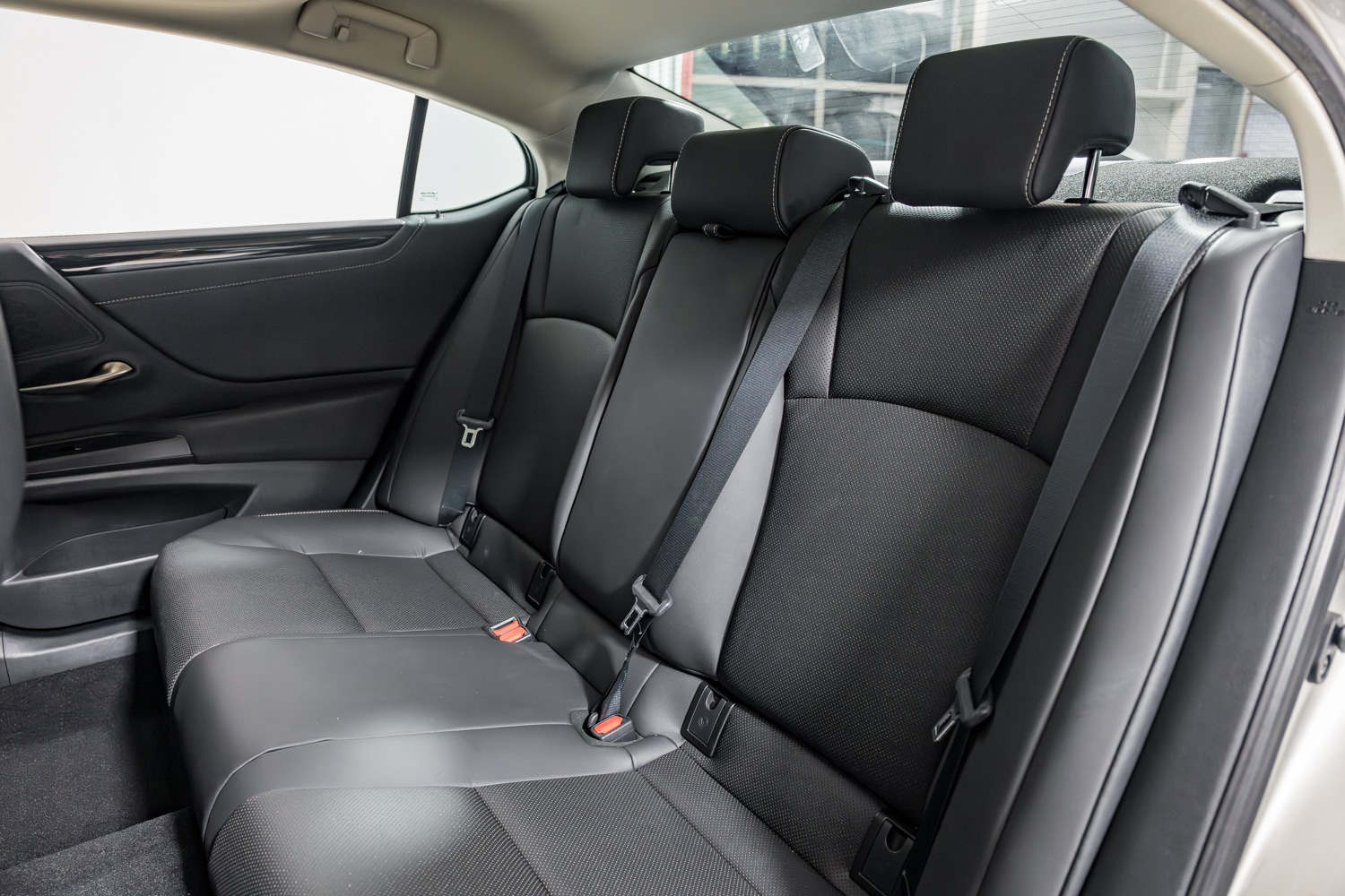 2021 Lexus ES 250 photo 24