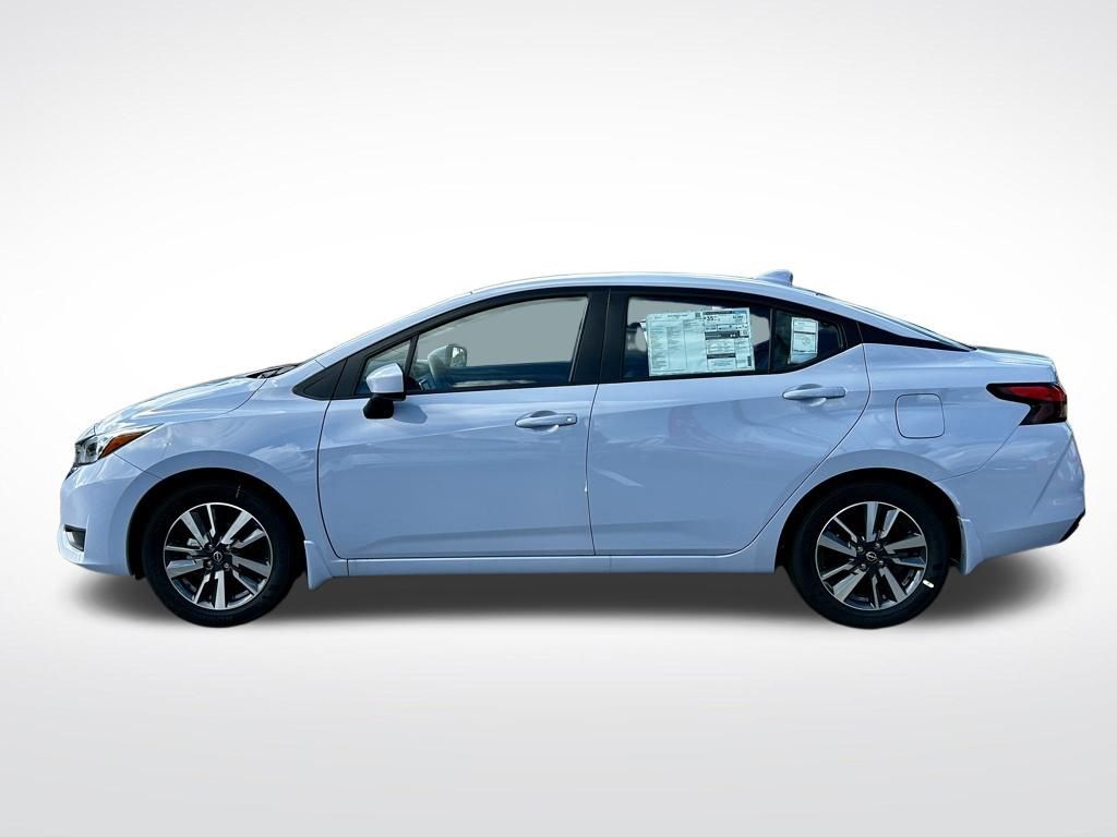 2025 Nissan Versa SV photo 3