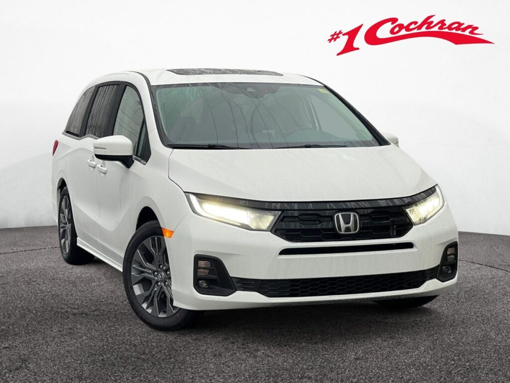 2026 Honda Odyssey Touring's photo