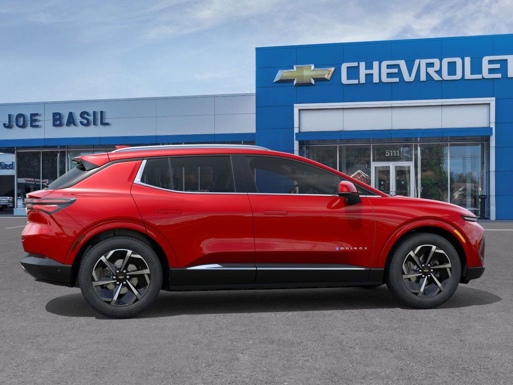 2025 Chevrolet Equinox EV 1LT photo 2