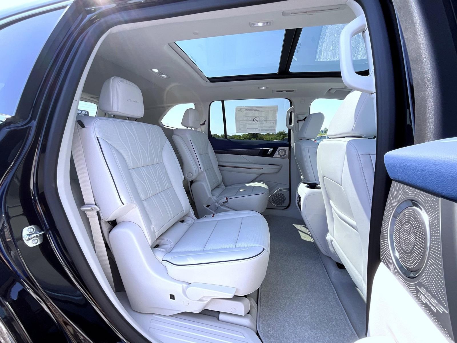 2026 Buick Enclave Avenir photo 15