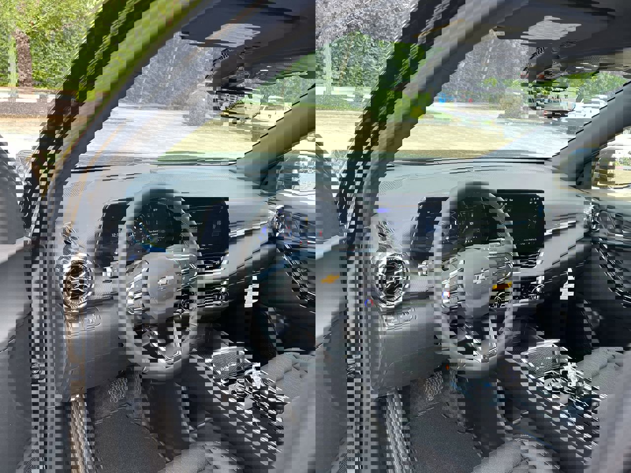 2026 Chevrolet Equinox LT photo 10