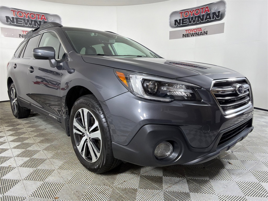 2019 Subaru Outback Limited's photo