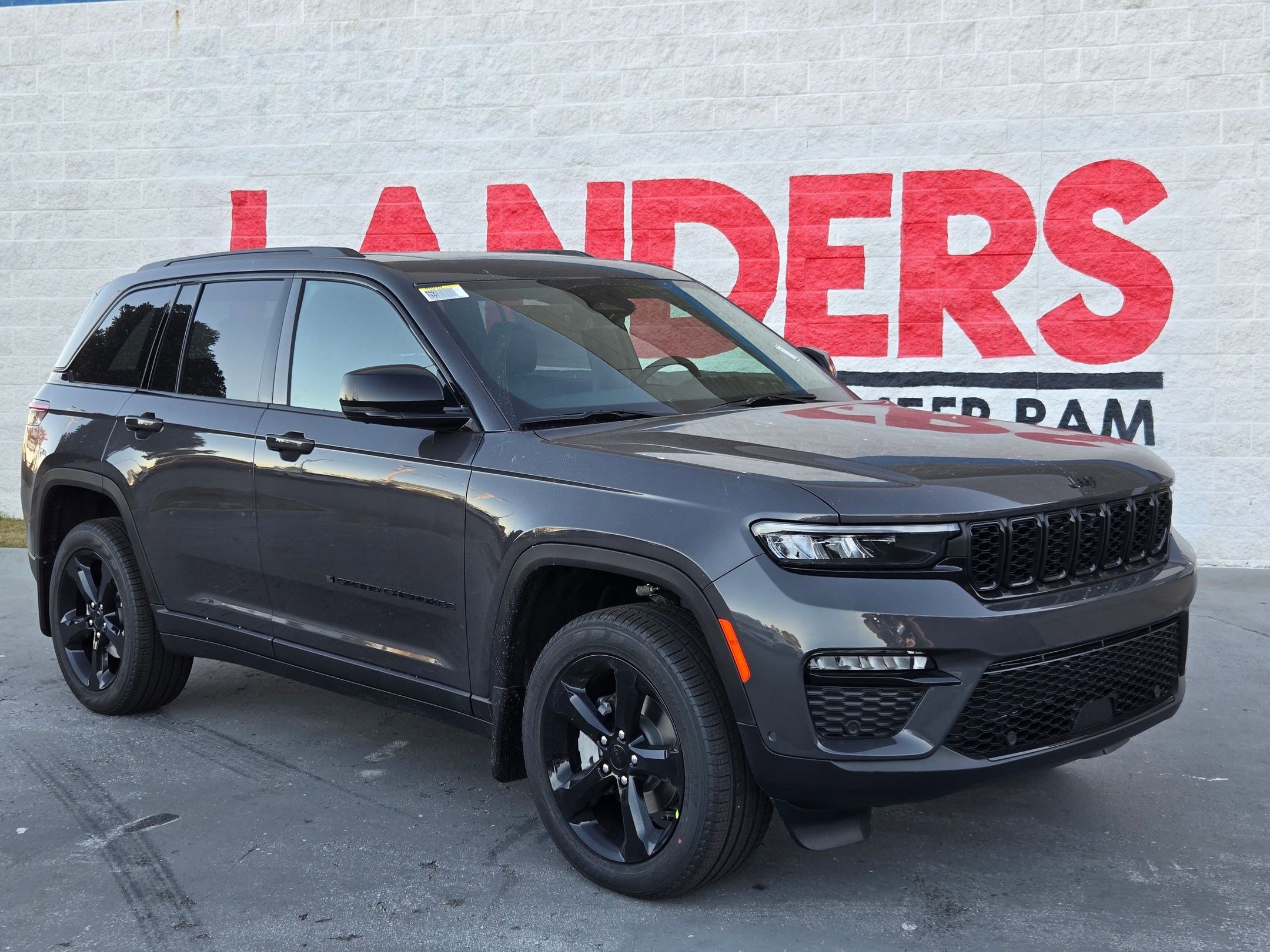 2025 Jeep Grand Cherokee Limited's photo